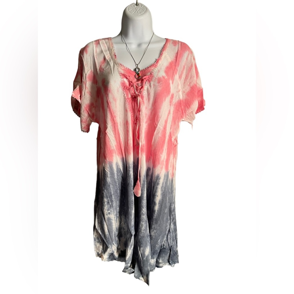 TYE-DYE/HIPPIE/BOHO BLOUSE.      BL/RD 13.   12666